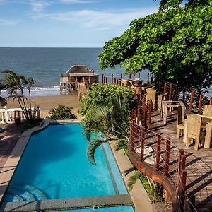 Catembe Gallery Hotel